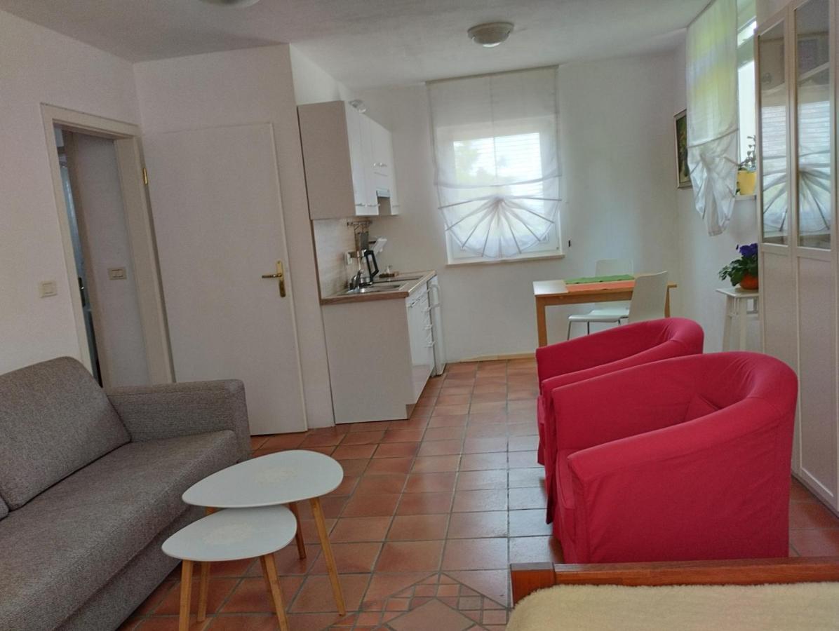 Apartma Oljka Pomjan Šmarje Dış mekan fotoğraf
